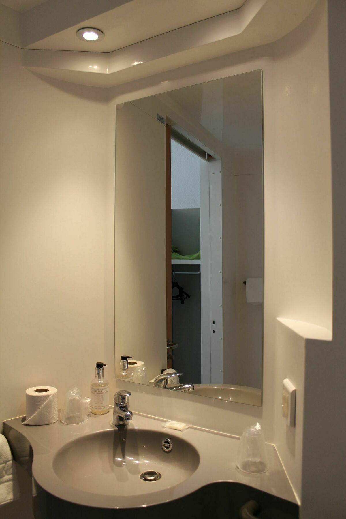 First Inn Hotel Paris Sud Les Ulis Exterior photo