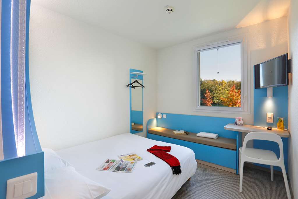 First Inn Hotel Paris Sud Les Ulis Room photo