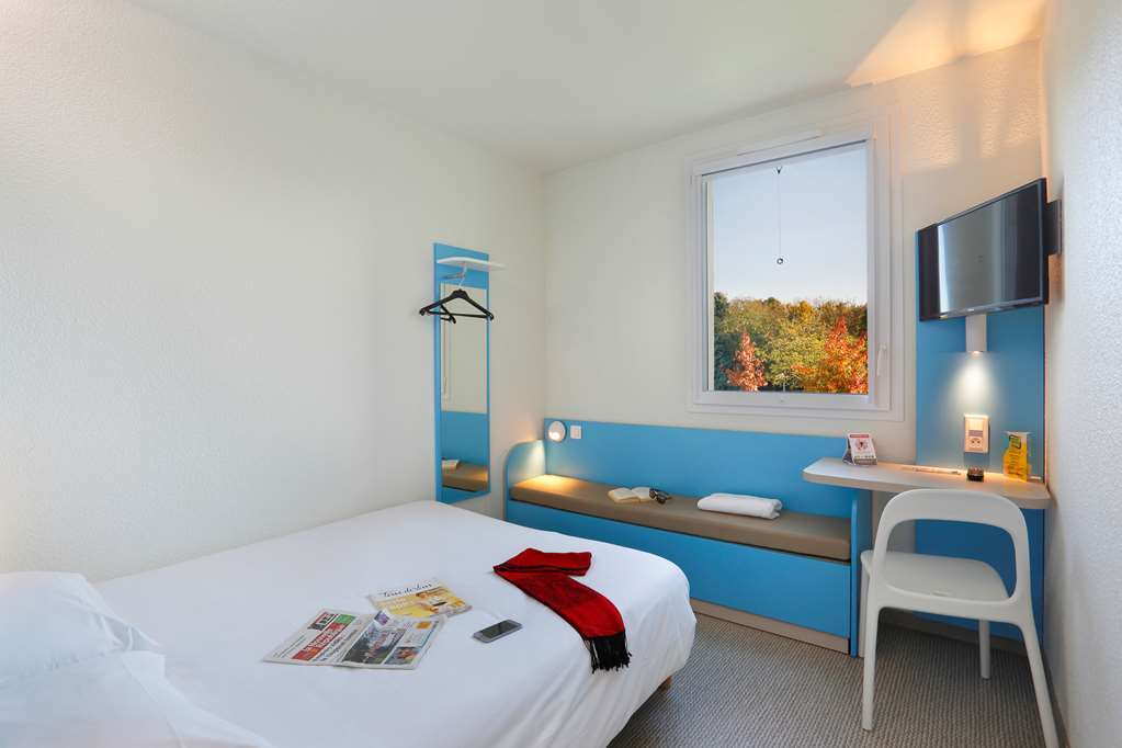 First Inn Hotel Paris Sud Les Ulis Room photo
